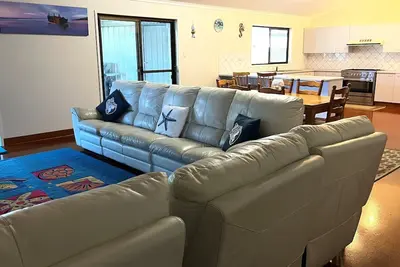 Image de 36 Bombala Crescent - Rainbow Beach. Fantastic Family Beach House, Fenced Yard, Pet Friendly.
