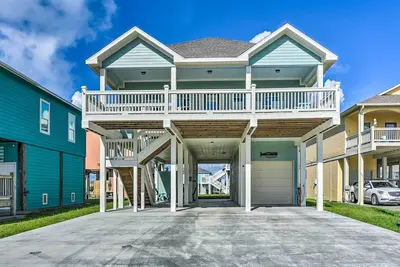 Image de Walk to Shore: Family Retreat in Crystal Beach!
