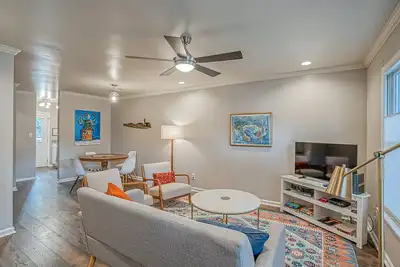 Image de Downtown Beaufort Townhome - Short walk to Waterfront Park - Less than 10 minutes to Parris Island