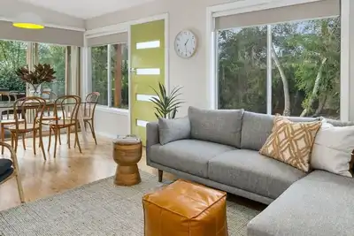 Image de Goyarra in Rye - Located in the heart of Rye and a short walk to Peninsula Pantry Café.