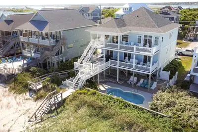 Image de \"Sandy Paradise\" - 6 Bedroom Oceanfront Home - Pool/Hot Tub/Elevator