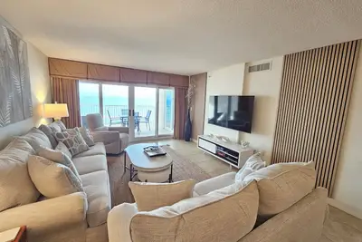 Image de Sandy Key 414:  2 Br / 2 Ba Gulf Front Condo in Perdido Key, Fl  Sleeps 6