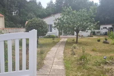 Image de Villa sur terrain 1300 M2 entre la Palmyre et saint Palais
