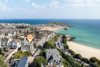 Image de Porthia Penthouse, 2 bedrooms, 2 bathrooms, sea views, parking and free WiFi
