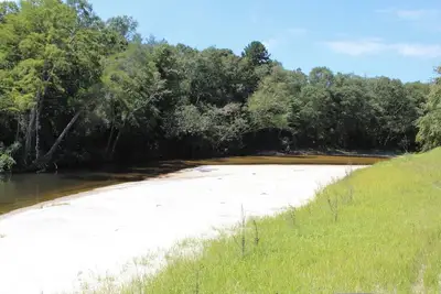 Image de Red Creek Getaway 2 houses on 500 acres, with hot tub and access to 5 sandbars!