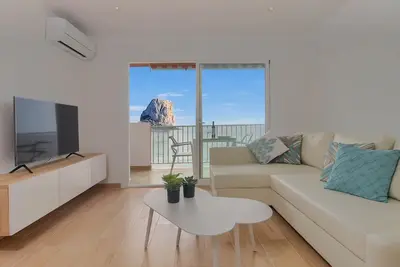 Appartement La Perla Seaview Calpe avec vue sur mer, piscine, Wi-Fi, A/C, balcon et terrasse