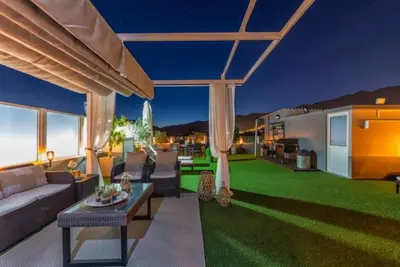 Image de Villa Montserrat : Une magnifique villa familiale de 280 m2 avec vue sur les volcans