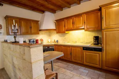 Image de Charmante maison avec WiFi, parking privé, jardin et ping-pong à Monpazier
