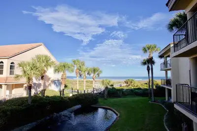 Image de Free Daily Activities! ! ! ! ! ! Well appointed Gold-rated condo with lovely views of the ocean and quite lagoon.