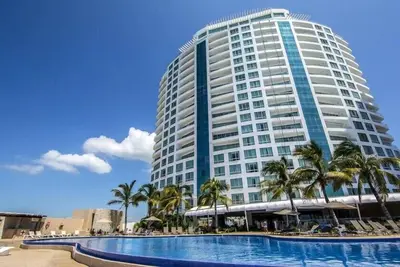 Image de Private Junior Suite with a Short Ride Away from Beach