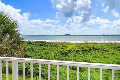 Image de Subtropical Paradise 2bd2ba Condo, Direct Ocean Views, Heated Pool And Amenities