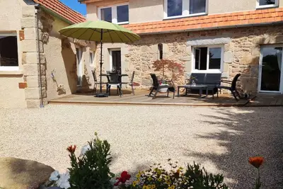 Image de gite de caractère classé 4* entièrement rénové plages et commerces à pieds.