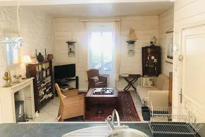 Image de Apartment in Solidor. Calm and comfort. Beach at 50m. South facing terrace.