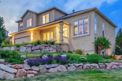 Image de Luxury home in gated community - Views
