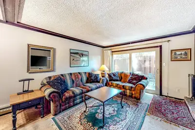 Image de Perfect Lake Retreat W/ Shared Pool, Fast WiFi, Private Patio & Easy Lake Access