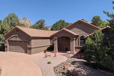 Image de Sedona Retreat: 2 King Suites, Fireplace & Hiking