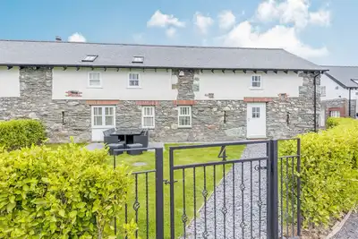Sgubor, pet friendly, luxury holiday cottage in Valley
