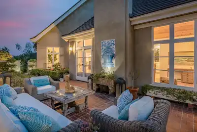 Image de Private French Cottage Rsf close to walking trails, golf and 15 min to Beaches