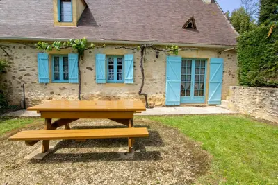 Image de Maison Périgourdine avec Jacuzzi, Cheminée et Jardin près de Monpazier