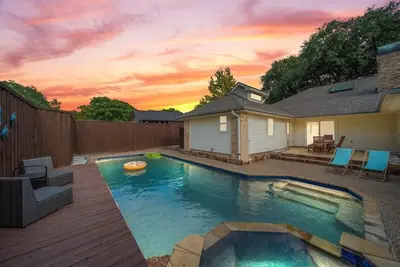 Image de Central Plano 4-Bd/2-Ba Pool Retreat, Sleeps 10