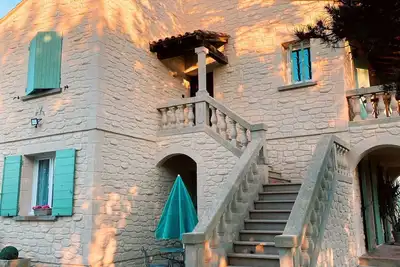 Image de Villa avec piscine