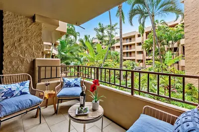 Image de New Listing! Island Charm Steps From the Ocean