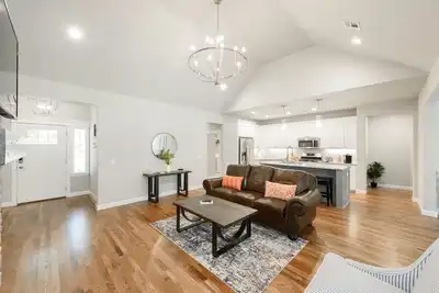 Image de Executive Stay, Modern Farmhouse Perfect Location. Garage Parking.