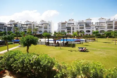 Image de Apartment near the Town Center - Aa511lt