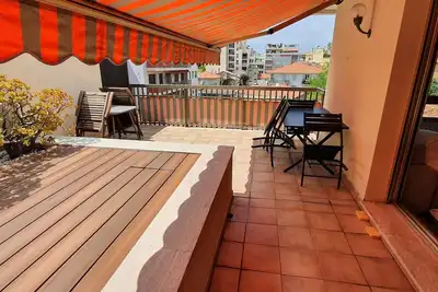 Image de 3p, climatisation, terrasse, 2 chambres - 5min plage, vieille ville, commerces