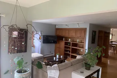 Image de Beautifully remodeled 1853 carriage house
