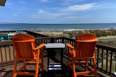 Image de Breathtaking ocean view! Only 75 steps to the beach—your paradise awaits!