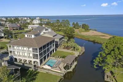Image de New Listing! Our Bay Manor House has it all!