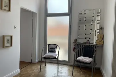 Image de Large house on 3 floors, downtown
