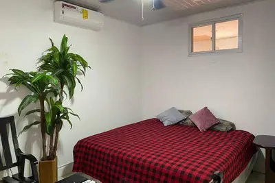 Nice room overlooking the lake, in the heart of Managua.
