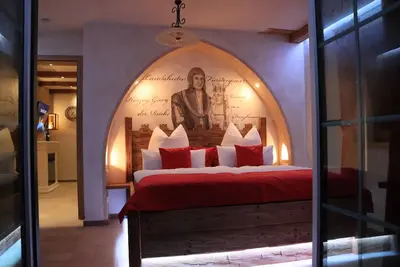Image de Cozy wedding chalet (24sqm) for up to 4 people