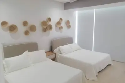 Image de 2 bedroom condo excellent location