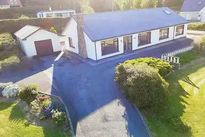 Pristine Carlingford Mountain Retreat and Getaway