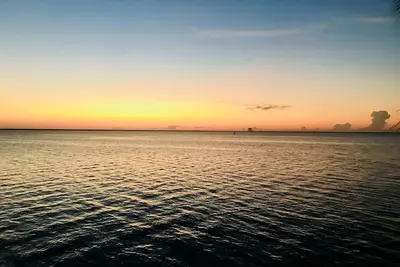 Image de Waterfront Condo, Launch Views, Short-Term Corporate, Seasonal, Monthly Rental