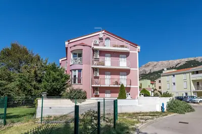 Image de Appartement de vacances avec de l'air conditionné dans un endroit calme