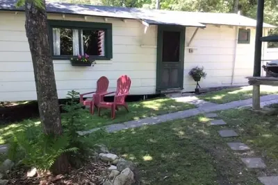 Image de Mackinac Cabin - Les Cheneaux Landing