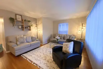 Image de Spacious & Cozy Unit in the Heart of Milwaukee