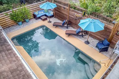 Image de Tranquil retreat with heated pool - 4mi to beaches
