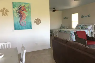 Image de Family vacation studio house in a quiet area!