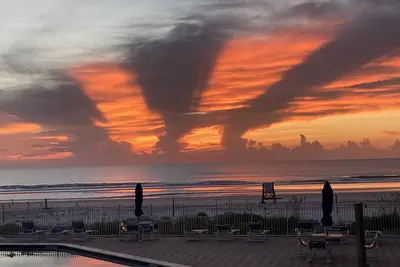 Image de Spectacular Sunrise, Beach Front Condo\nNew Smyrna Beach, Fl\nMonthly rentals only