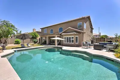 Image de Modern getaway with private pool, game room, firepit, balcony & high-speed WiFi