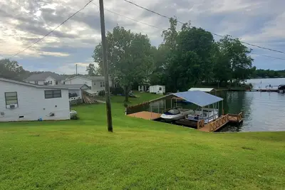 Image de Covy Coze on beautiful Lake Martin