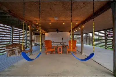 Image de Beach Getaway! great beach access, fire pit, close to shops, dog friendly