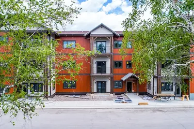 Image de ★New Condo! Perfect Basecamp for Exploring Glacier!