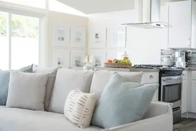 Image de Modern Coastal Private Home