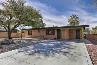 Image de Vibrant Tucson Home: Pool, Hot Tub & Fire Pit